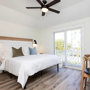 https://the-princess-anne-200-inn-at-old-beach.hotels-in-virginia-beach.com
